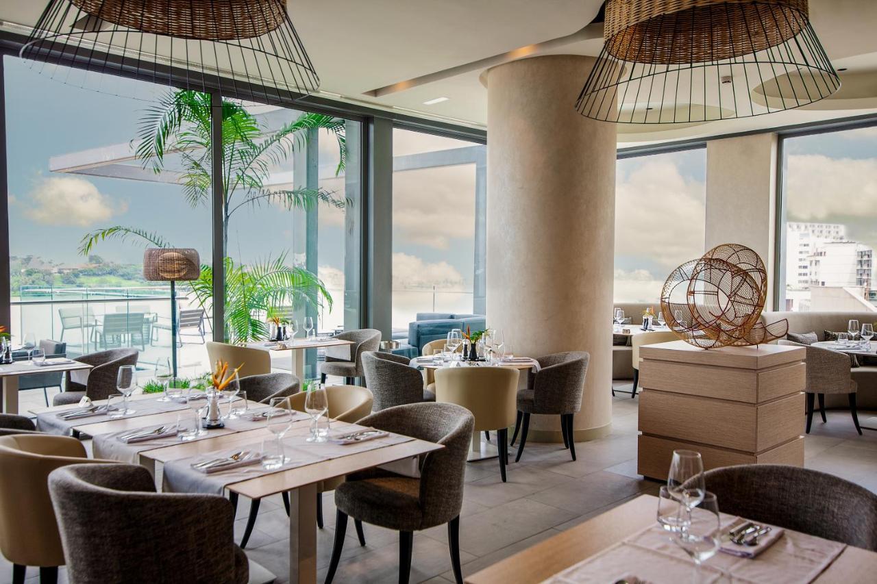 Noom Hotel Abidjan Plateau المظهر الخارجي الصورة The restaurant